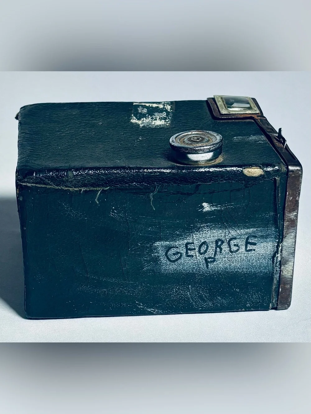 Vintage Kodak Target Brownie Six-20 Box Camera - AS IS / PARTS